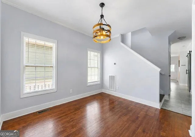 Photo 4 of Single family home for sale at 385 Elm St NW, Atlanta, GA 30314 | MLS# 10837122 | Listing updated on 2026-09-15