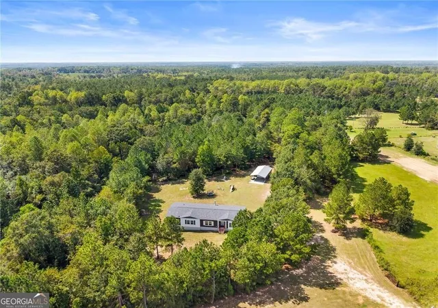 Photo 2 of Manufactured home for sale at 4179 Nevils Groveland Rd, Pembroke, GA 31321 | MLS# 10853312 | Listing updated on 2026-10-09
