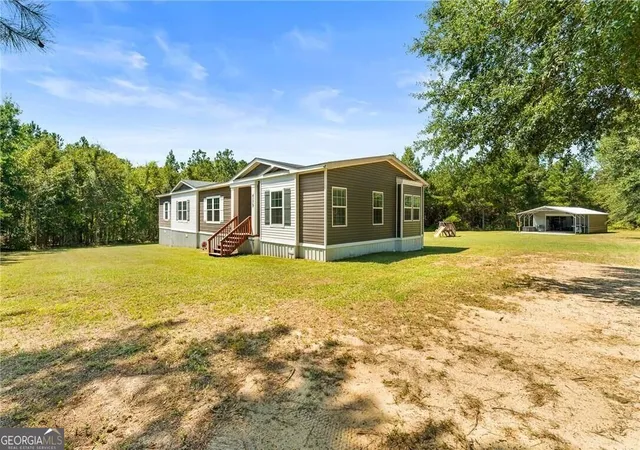 Photo 3 of Manufactured home for sale at 4179 Nevils Groveland Rd, Pembroke, GA 31321 | MLS# 10853312 | Listing updated on 2026-10-09