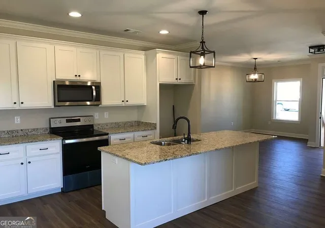 Photo 2 of Single family home for sale at 105 Garden Ln, Dublin, GA 31021 | MLS# 10843792 | Listing updated on 2026-09-24