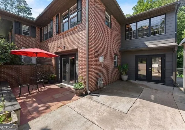 Photo 3 of Single family home for sale at 2905 Lanier Beach S Rd, Cumming, GA 30041 | MLS# 10841236 | Listing updated on 2026-09-23