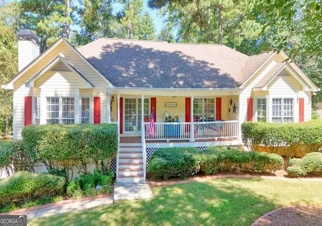 Photo 2 of Single family home for sale at 425 Kings Walk, Douglasville, GA 30134 | MLS# 10844416 | Listing updated on 2026-09-11