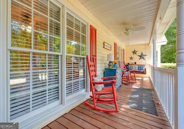 Photo 4 of Single family home for sale at 425 Kings Walk, Douglasville, GA 30134 | MLS# 10844416 | Listing updated on 2026-09-11