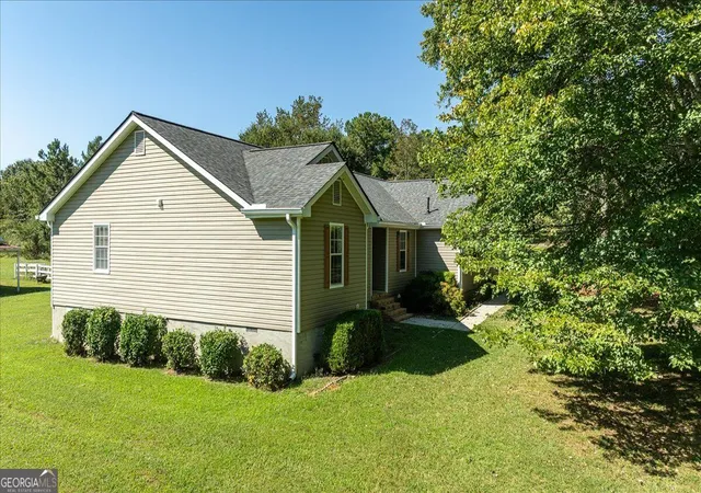 Photo 3 of Single family home for sale at 358 Roscoe Davis Rd, Monroe, GA 30656 | MLS# 10830588 | Listing updated on 2026-10-04