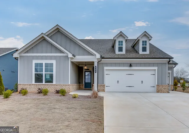 Photo 3 of Single family home for sale at 210 Oakdale Rd #37, Jefferson, GA 30549 | MLS# 10850495 | Listing updated on 2026-10-05