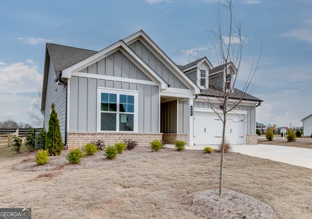 Photo 4 of Single family home for sale at 210 Oakdale Rd #37, Jefferson, GA 30549 | MLS# 10850495 | Listing updated on 2026-10-05