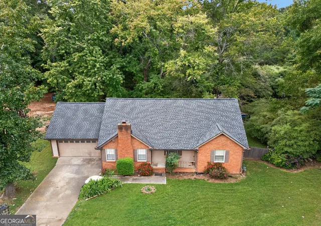 Photo 2 of Single family home for sale at 550 Creekwood Ct SE, Conyers, GA 30094 | MLS# 10872066 | Listing updated on 2026-10-30
