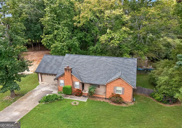 Photo 3 of Single family home for sale at 550 Creekwood Ct SE, Conyers, GA 30094 | MLS# 10872066 | Listing updated on 2026-10-30