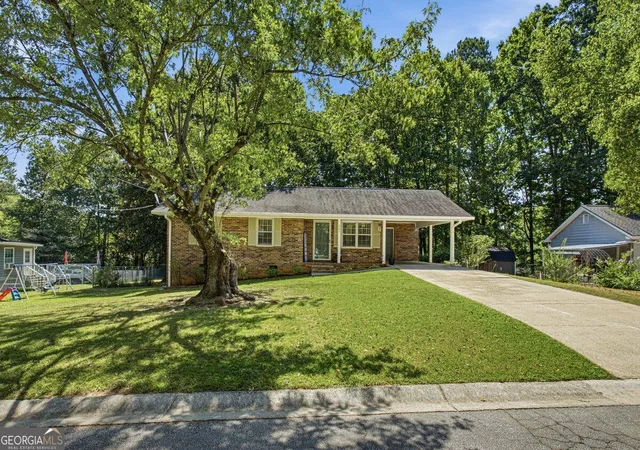 Single family home for sale at 241 Doster Dr, Winder, GA 30680 | MLS# 10843347