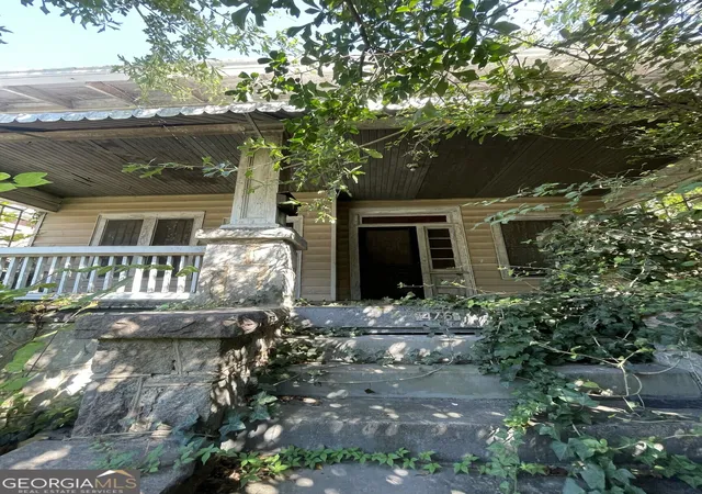 Photo 2 of Sale Pending at 476 E Ontario Ave Sw, Atlanta, GA 30310 | MLS# 10849907 | Listing updated on 2026-09-28
