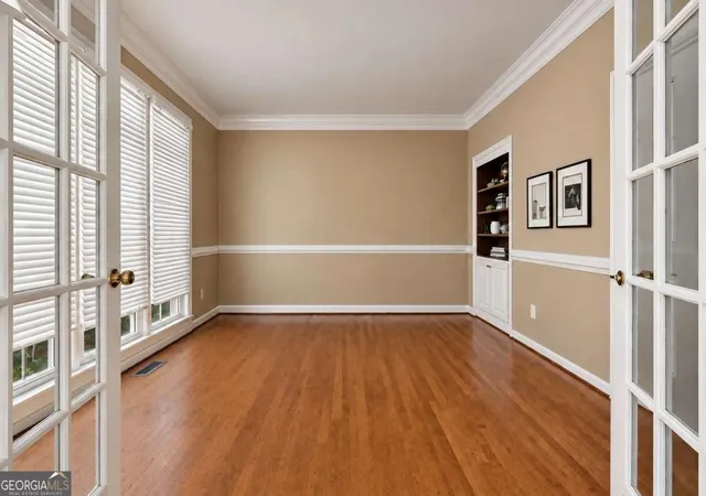 Photo 3 of Single family home for sale at 350 Waters Bnd Way, Johns Creek, GA 30022 | MLS# 10851822 | Listing updated on 2026-10-09