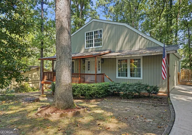 Photo 3 of Sale Pending at 2867 Bob White Dr, Duluth, GA 30096 | MLS# 10844881 | Listing updated on 2026-10-08