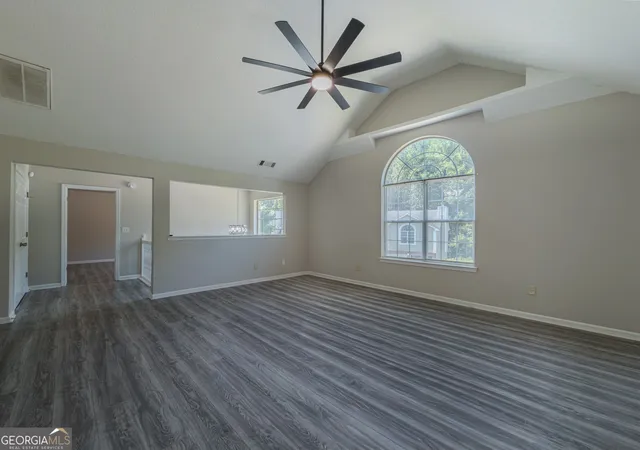 Photo 4 of Single family home for sale at 6196 Idlewood Cir, Lithonia, GA 30038 | MLS# 10836366 | Listing updated on 2026-09-20