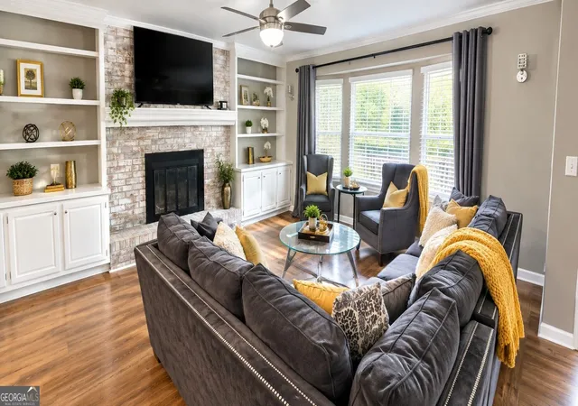 Photo 3 of Single family home for sale at 6586 Deshon Cir, Lithonia, GA 30058 | MLS# 10841588 | Listing updated on 2026-09-24