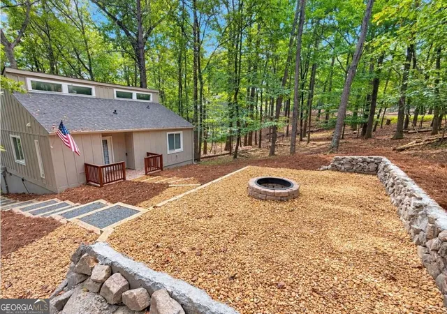 Photo 2 of Single family home for sale at 110 Indian Ridge Ct, Waleska, GA 30183 | MLS# 10848593 | Listing updated on 2026-10-02