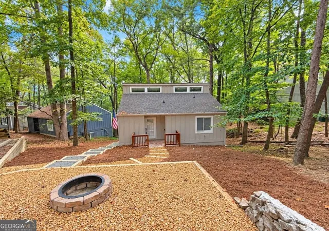 Photo 3 of Single family home for sale at 110 Indian Ridge Ct, Waleska, GA 30183 | MLS# 10848593 | Listing updated on 2026-10-02