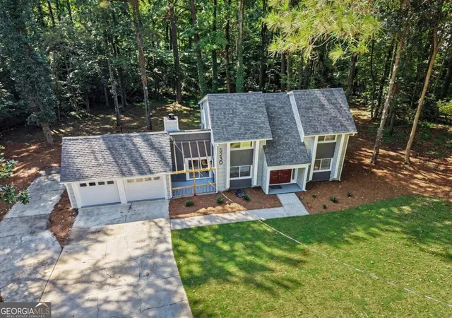 Photo 2 of Sale Pending at 5230 Essex Farms Ct, Stone Mountain, GA 30088 | MLS# 10851852 | Listing updated on 2026-10-07