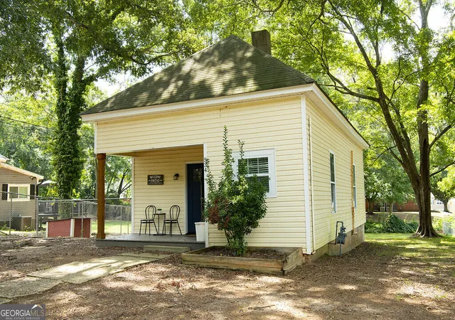Photo 3 of Single family home for sale at 534 Lovvorn Rd, Carrollton, GA 30117 | MLS# 10840262 | Listing updated on 2026-09-18