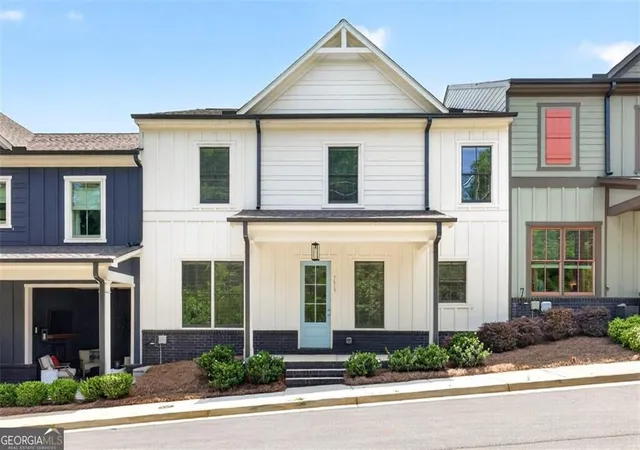 Photo 1 of Townhouse for sale at 5619 Pine St, Flowery Branch, GA 30542 | MLS# 10846822 | Listing updated on 2026-09-30