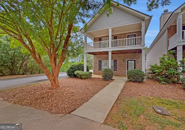 Single family home for sale at 242 Wiltshire Dr, Athens, GA 30605 | MLS# 10852736