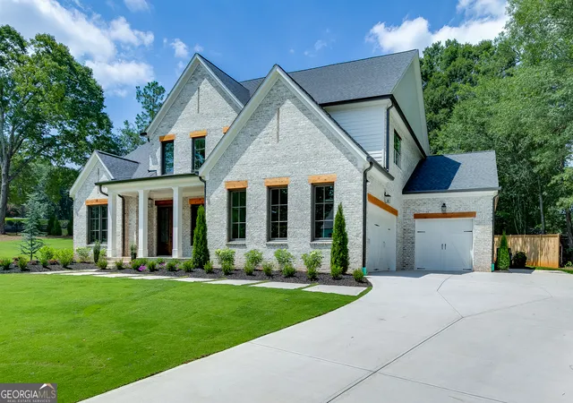 Photo 3 of Single family home for sale at 2971 N Bogan Rd Ne #2, Buford, GA 30519 | MLS# 10842658 | Listing updated on 2026-09-15