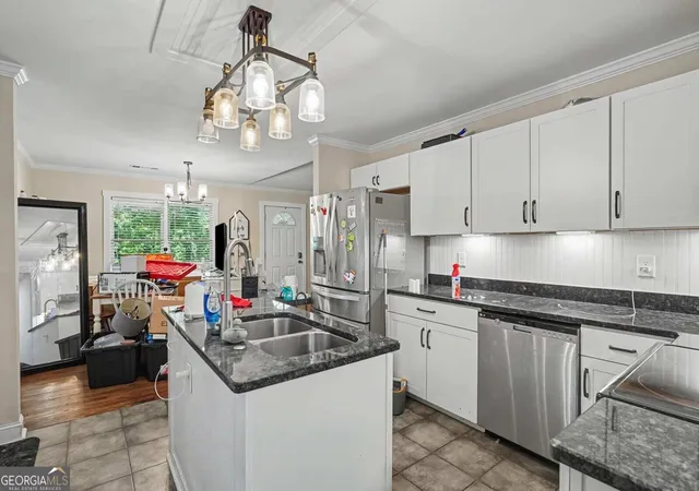 Photo 3 of Single family home for sale at 5135 Pinecrest Dr SW, Covington, GA 30014 | MLS# 10880012 | Listing updated on 2026-10-30