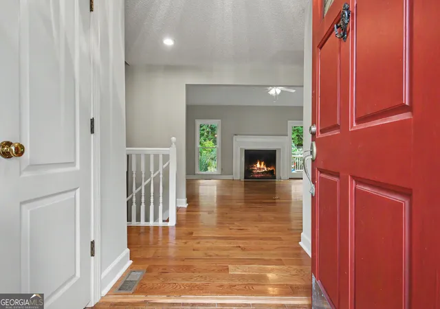 Photo 4 of Sale Pending at 165 Clearbrook Way, Fayetteville, GA 30215 | MLS# 10838759 | Listing updated on 2026-09-14