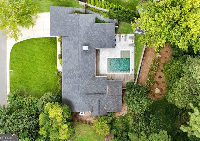 Photo 4 of Single family home for sale at 1423 Brk Valley Ln NE, Atlanta, GA 30324 | MLS# 10848940 | Listing updated on 2026-09-24