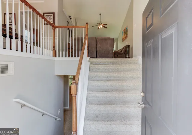 Photo 4 of Single family home for sale at 1143 Augustine Dr, Auburn, GA 30011 | MLS# 10836067 | Listing updated on 2026-10-23