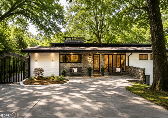 Photo 1 of Single family home for sale at 1676 Moores Ml Rd Nw, Atlanta, GA 30327 | MLS# 10840438 | Listing updated on 2026-09-04