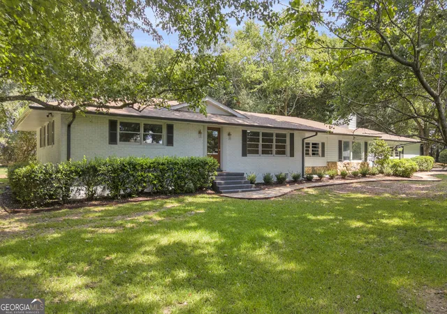 Photo 1 of Single family home for sale at 921 Highway 72 E, Comer, GA 30629 | MLS# 10845100 | Listing updated on 2026-10-09