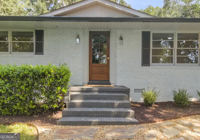 Photo 3 of Single family home for sale at 921 Highway 72 E, Comer, GA 30629 | MLS# 10845100 | Listing updated on 2026-10-09
