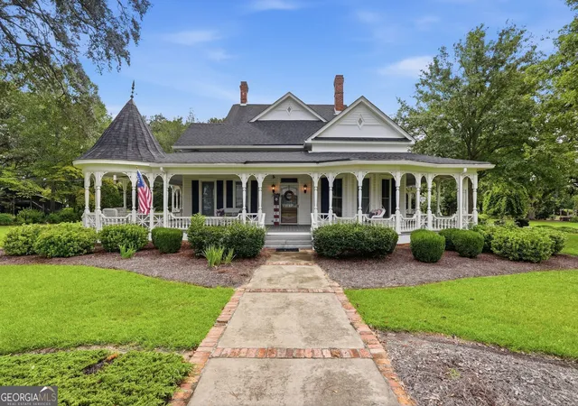 Photo 1 of Single family home for sale at 309 S College St, Twin City, GA 30471 | MLS# 10846742 | Listing updated on 2026-09-30