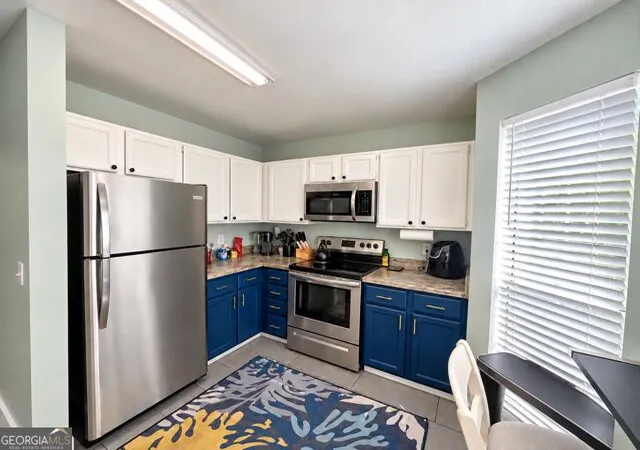 Photo 4 of Townhouse for sale at 84 Belmonte Cir SW, Atlanta, GA 30311 | MLS# 10871740 | Listing updated on 2026-10-27