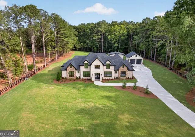 Photo 3 of Single family home for sale at 292 Double Springs Rd SW, Monroe, GA 30656 | MLS# 10819563 | Listing updated on 2026-10-10