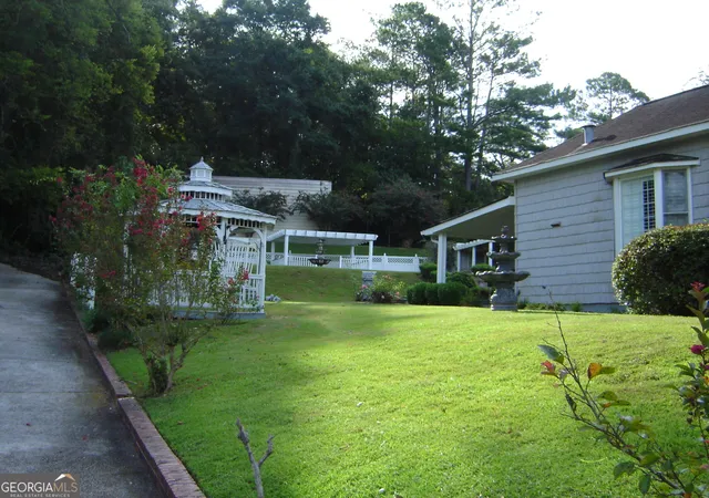 Photo 3 of Single family home for sale at 5506 20th Avenue, Valley, AL 36854 | MLS# 10844750 | Listing updated on 2026-09-25