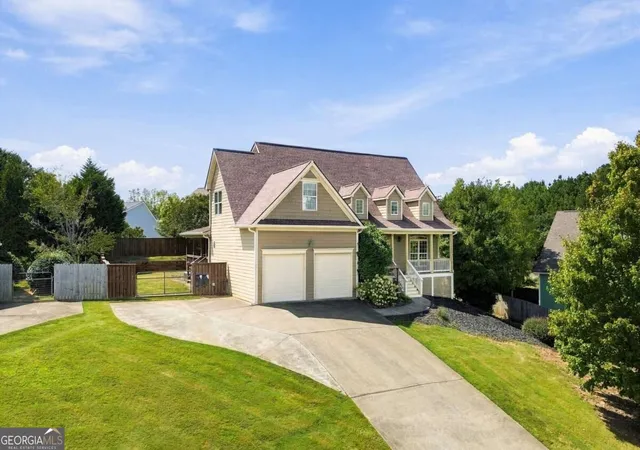 Photo 1 of Single family home for sale at 424 Arbor Hills Rd N, Talking Rock, GA 30175 | MLS# 10848002 | Listing updated on 2026-09-17