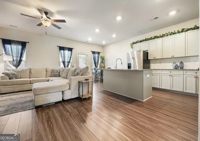 Photo 3 of Townhouse for sale at 7143 Chara Ln SW, Atlanta, GA 30331 | MLS# 10873680 | Listing updated on 2026-10-29