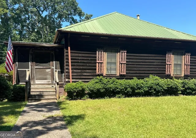 Photo 3 of Single family home for sale at 129 Pirklewood Cir, Cumming, GA 30040 | MLS# 10842503 | Listing updated on 2026-09-29