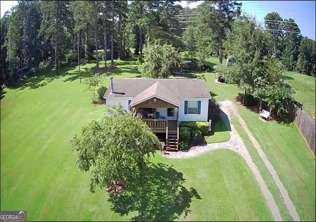 Photo 3 of Single family home for sale at 4888 Allen Cir SE, Acworth, GA 30102 | MLS# 10849408 | Listing updated on 2026-10-02