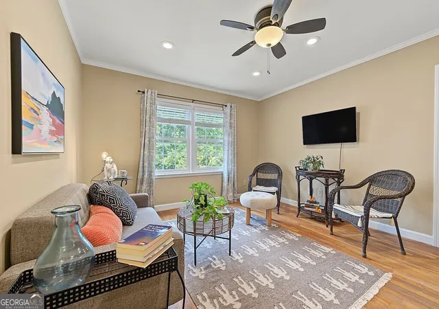 Listing Photo 4 - Condo for sale in building located at 542 Goldsboro Rd NE, Atlanta, GA 30307 - Unit #D