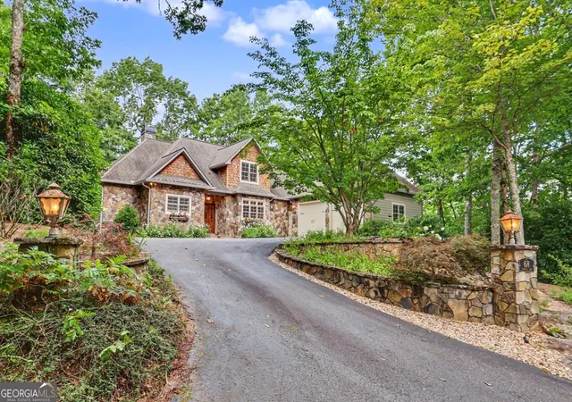 Photo 1 of Single family home for sale at 68 Jiminy Peak Ln, Sky Valley, GA 30537 | MLS# 10818463 | Listing updated on 2026-09-10