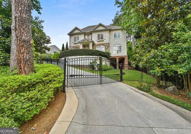 Single family home for sale at 982 NE Canter Rd, Atlanta, GA 30324 | MLS# 10837236 | Listing updated on 2026-09-20