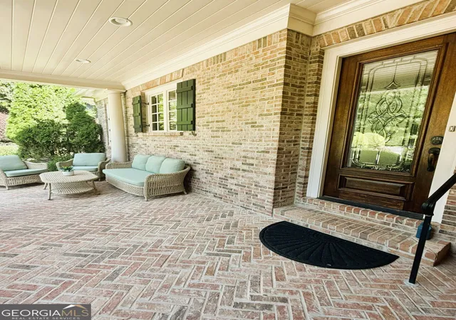 Photo 3 of Single family home for sale at 542 N St Marys Ln Nw, Marietta, GA 30064 | MLS# 10792955 | Listing updated on 2026-10-09