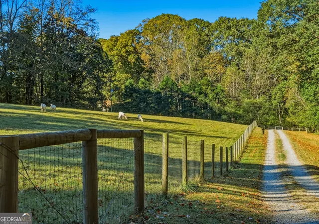 Photo 4 of Single family home for sale at 5855 Tony Peck Rd, Murrayville, GA 30564 | MLS# 10879008 | Listing updated on 2026-10-26
