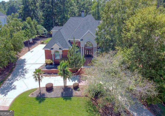 Photo 3 of Sale Pending at 109 Somerset Hills, Mcdonough, GA 30253 | MLS# 10833112 | Listing updated on 2026-09-21