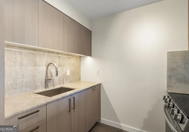 Photo 3 of Condo for sale at 2460 Peachtree Rd NE #903, Atlanta, GA 30305 | MLS# 10839001 | Listing updated on 2026-09-14