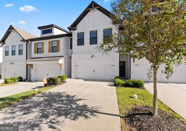 Photo 2 of Townhouse for sale at 19 Steelwood Dr, Winder, GA 30680 | MLS# 10877099 | Listing updated on 2026-10-26