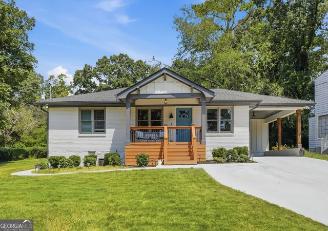 Photo 2 of Single family home for sale at 1909 Rogers Ave Sw, Atlanta, GA 30310 | MLS# 10840199 | Listing updated on 2026-09-04