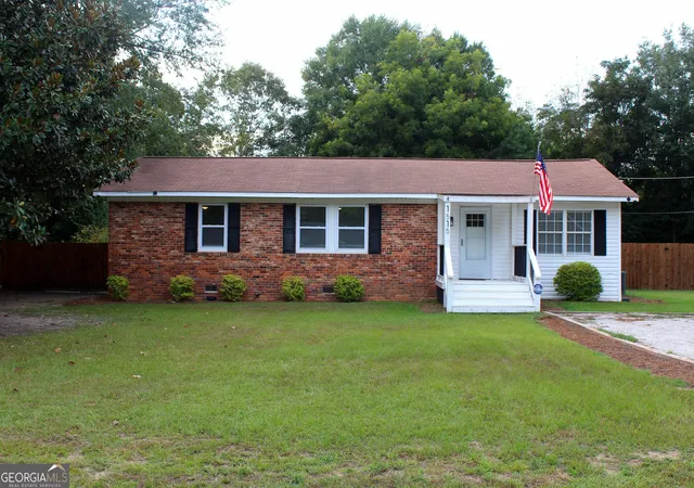 Photo 2 of Single family home for sale at 1515 Rockdale Dr, Dublin, GA 31021 | MLS# 10837823 | Listing updated on 2026-09-23